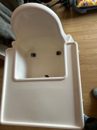 Trona de bebé blanca