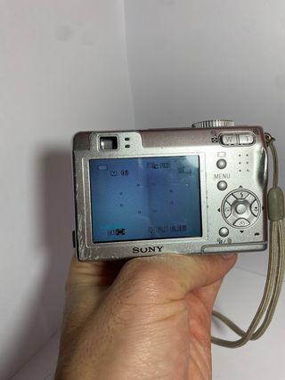 Cámara Digital Sony DSC-W7