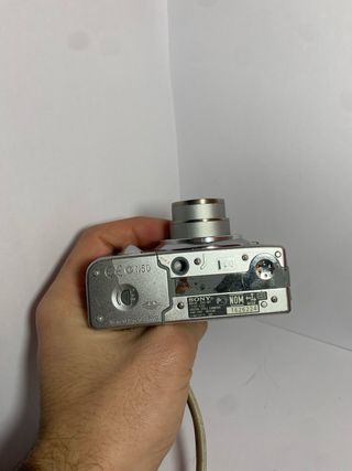 Cámara Digital Sony DSC-W7