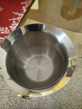 Cubitera Acero Inoxidable con Asas Doradas