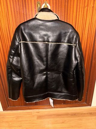 Chaqueta de cuero negra y beige Talla XL