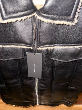 Chaqueta de cuero negra y beige Talla XL