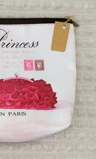 2 Bonitos neceseres sin estrenar.