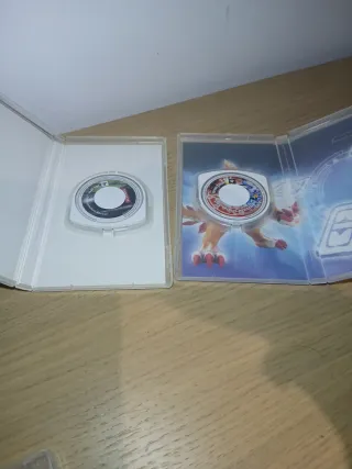 Juegos PSP, PES 2011 y Invizimals