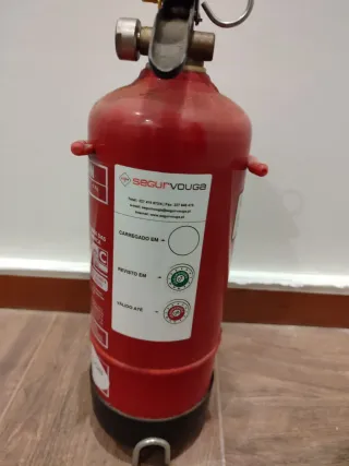 Extintor EXMON ABC com suporte