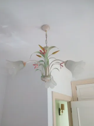 Lámpara De Techo Echo Floral Metal Y Cristal