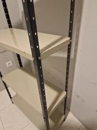 Estantería metálica 4 baldas beige y negra