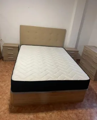 Canapés,colchones, Somieres, basé, cabezales,mesit