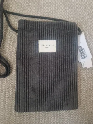 Bolso De La Mur gris bandolera.