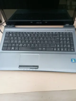 Ordenador portátil Asus A52F. Buen estado