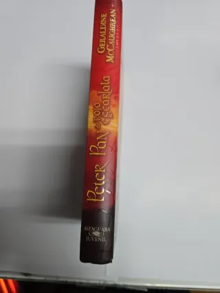 Peter Pan de Rojo Escarlata