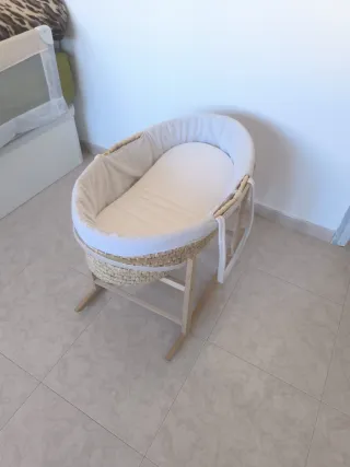 Moisés para bebé de mimbre