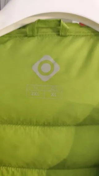 Plumas trekking Izas mujer azul/verde