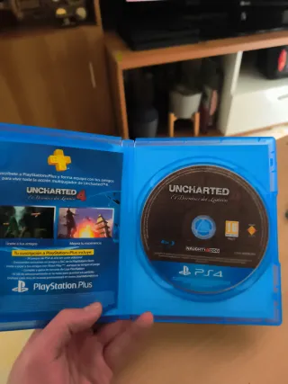 Uncharted 4 mas colgante del juego