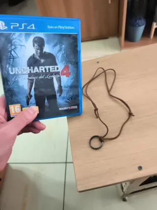 Uncharted 4 mas colgante del juego
