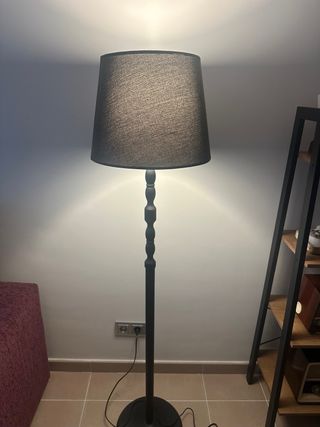 Lámpara de pie negra 150 cm