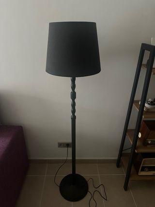 Lámpara de pie negra 150 cm