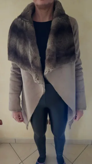 Montone con pelliccia beige/marrone