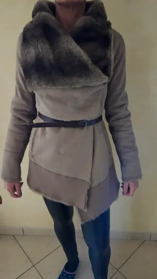 Montone con pelliccia beige/marrone