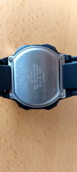 Reloj Casio Digital Plata y Negro