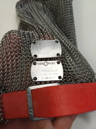 Guante anticorte carnicero malla metálica.