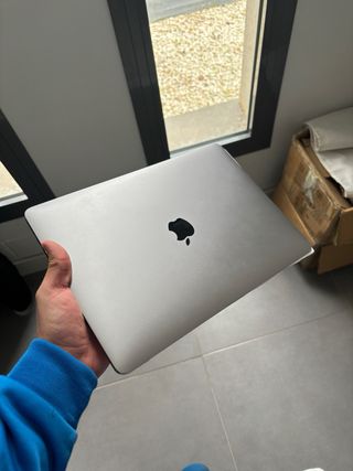 MacBook Pro 13" M1 (2021) - 8GB RAM - Impecable