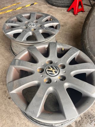Llantas 15” Volkswagen T4 T5 Audi 4 cada una