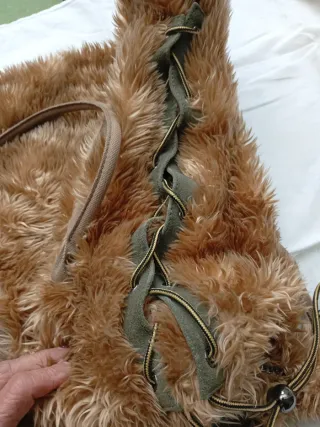 Bolso peluche Diesel beige y marrón