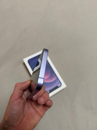 iPhone 12 mini viola