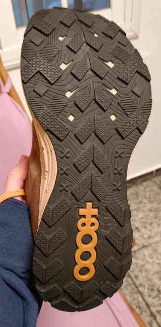 Botas de montaña 8000