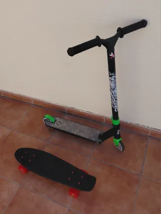 Patinete Oxelo y Skate Tuana