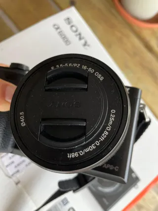 Sony Alpha a6000 Cámara + Lente