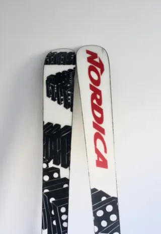 Esquís Freestyle Nordica Double Six