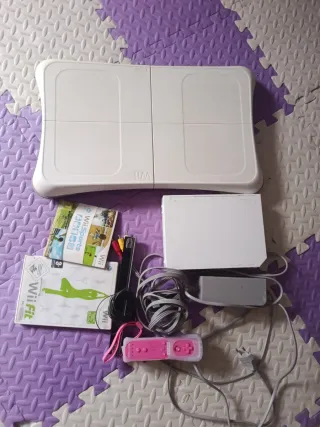Consola Nintendo Wii Blanca + Wii Fit +wii sport
