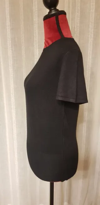 Jersey negro manga corta