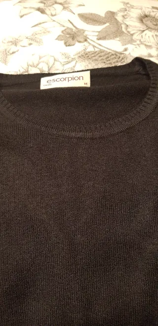 Jersey negro manga corta