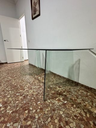 Mesa de cristal moderna