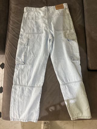 Pantalón cargo ancho Pull&Bear azul