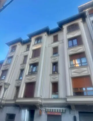 Cuarto piso sin ascensor Sestao