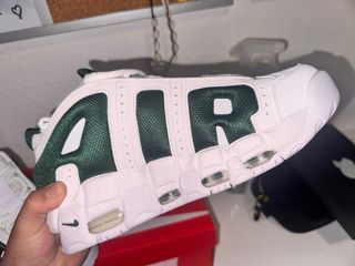 Nike Air More Uptempo Blancas y Verdes (40)
