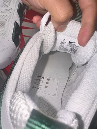 Nike Air More Uptempo Blancas y Verdes (40)