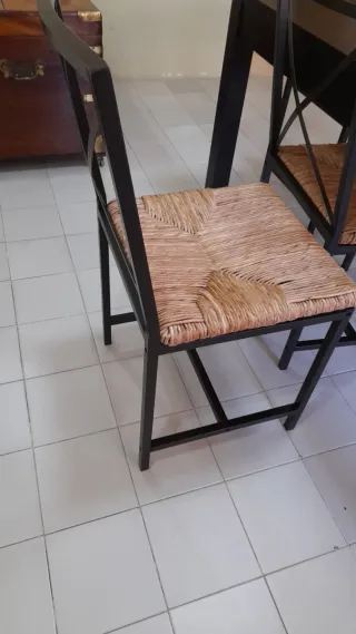 Mesa comedor extensible Ikea y ocho  sillas Ikea