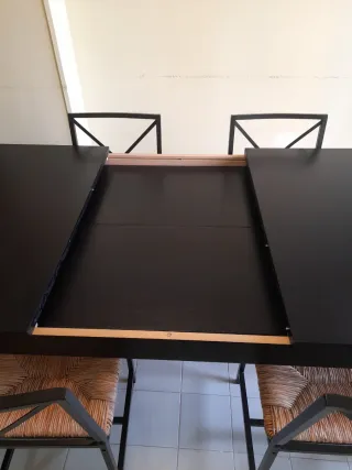 Mesa comedor extensible Ikea y ocho  sillas Ikea