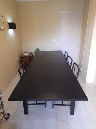Mesa comedor extensible Ikea y ocho  sillas Ikea