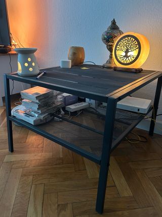 Mesa auxiliar metal negra