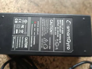 Cargador SmartGyro Patinete Eléctrico