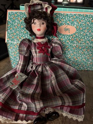 Muñeca de porcelana hecha a mano