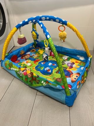Manta de juegos para bebé con arco