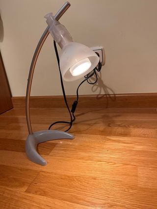 Lámpara de mesa Ikea