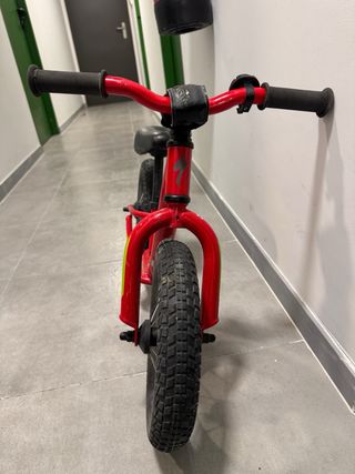 Bici Specialized Hotwalk Roja